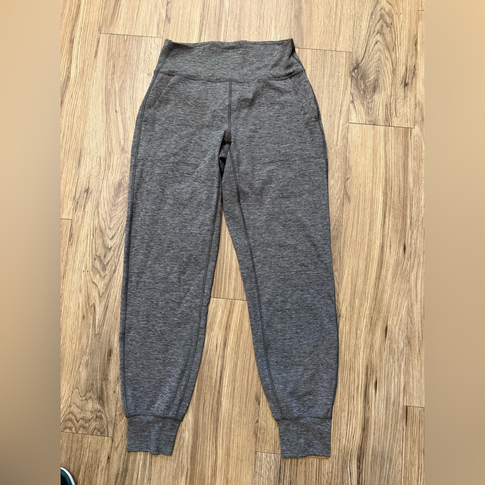 Heathered Gray Size 6 Lululemon Jogger